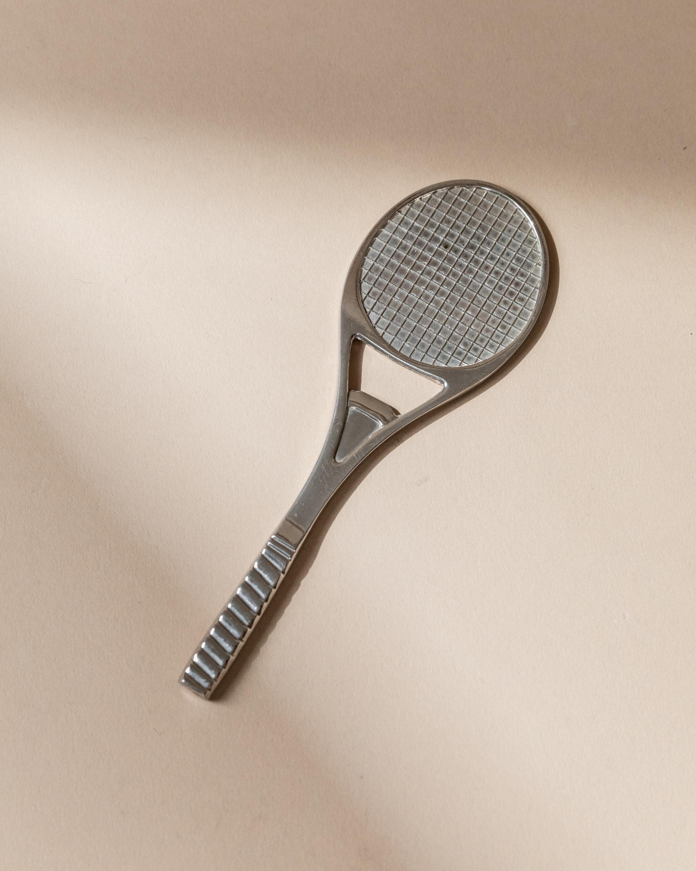 Raquette de tennis des années 1980 - France