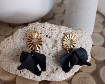 Earrings Unique creation Navy blue petals