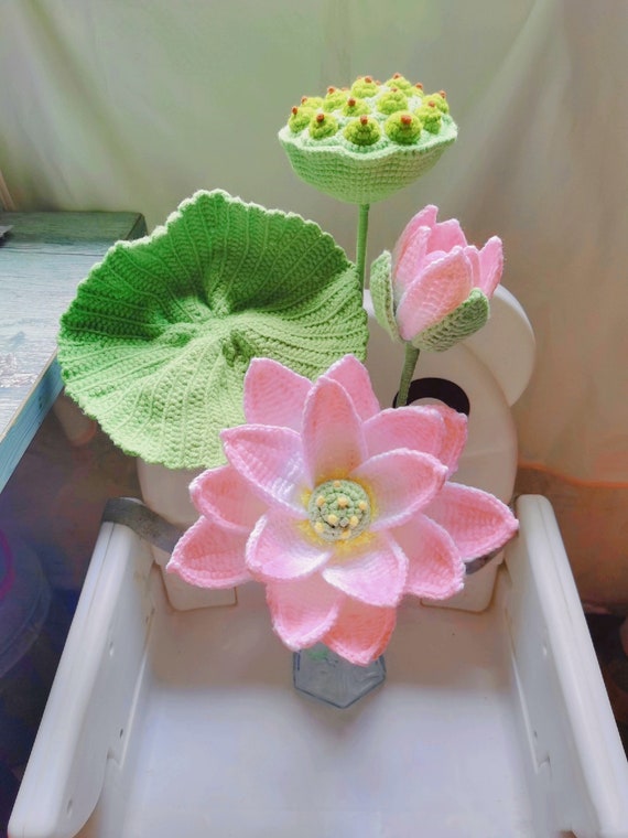 Finished Crochet Lotus Bouquet Crochet Lotusflower with Leaves Crochet  Nelumbo SP Blossom Yarn Lotus Home Decor Ornament Gift for Mother