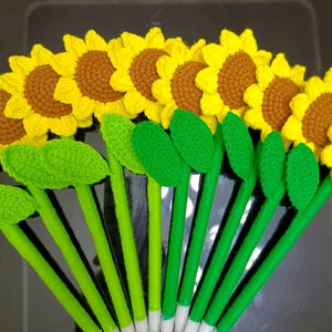 Finished Sunflower Pen Crochet Sunflower Knitting Sunflowers with Leaves Crochet Heliotrope Blossom Home Decor Ornament Gift for Mother