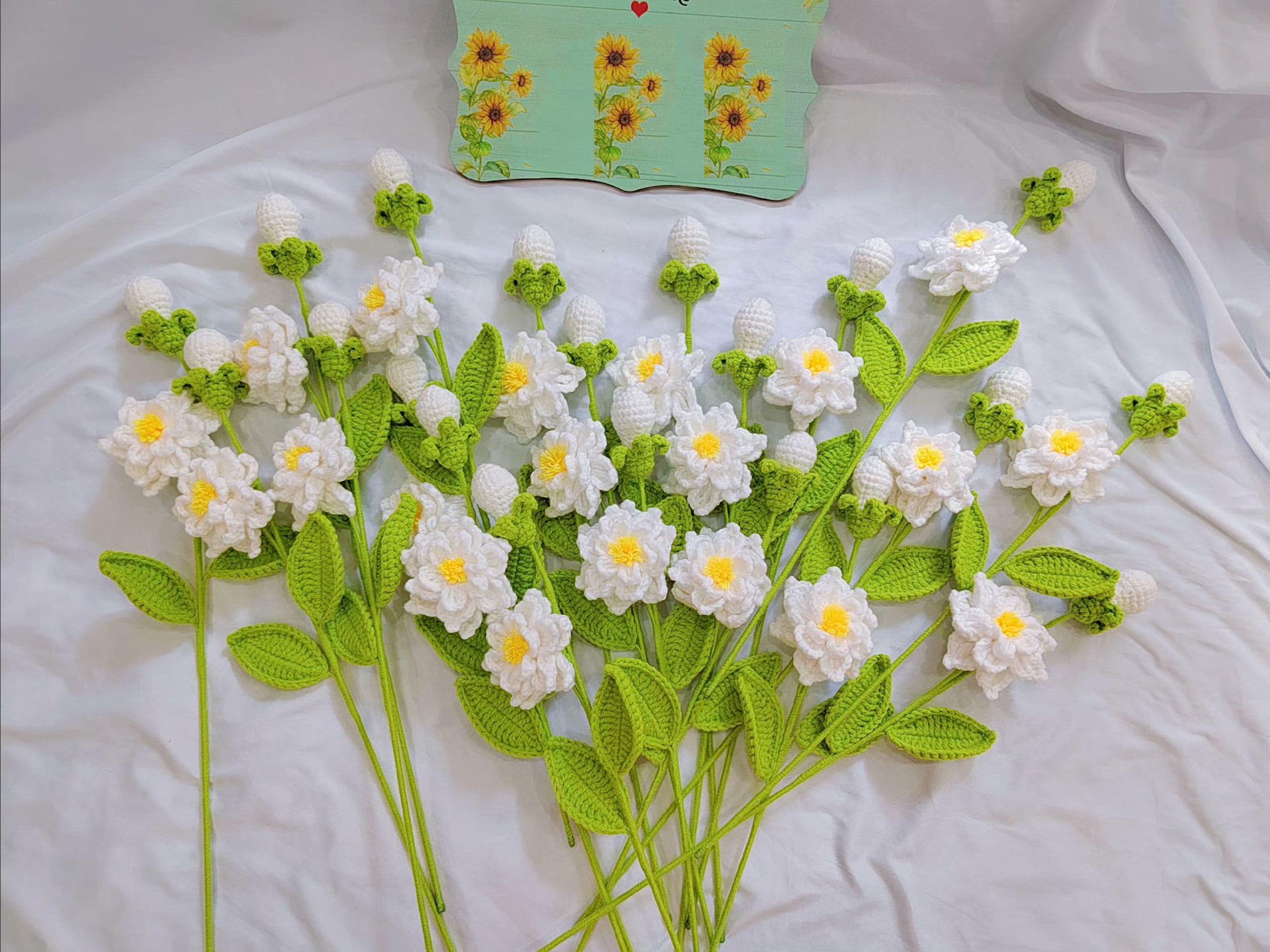 Na専用ページ ハンドメイド 【編みぐるみ　お花・植物】 かぎ針編み🧶編み図】リバーシブルフラワー＆ベル（美女と野獣