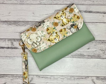 Nappy Wallet / Nappy Clutch / Nappy Bag - Baby Animals. Great baby shower present!