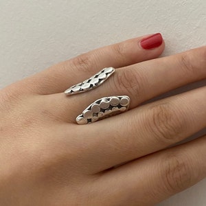 Statement ring, abstract open ring, Modernist ring, Adjustable ring, chunky ring, gift for her, antique silver rings, silver rings for women
