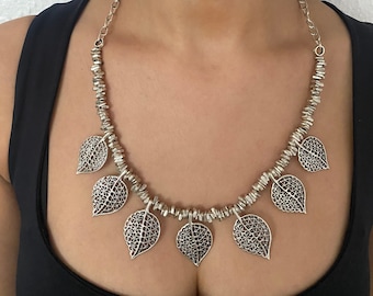 Chunky leaf necklace,Chain necklace, antique silver necklace, bohemian necklace, chunky necklace, bib necklaces, gift