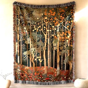 Tapiz de pared tejido estilo Art Nouveau con temática de bosque, decoración textil con motivos boscosos – Personalizable