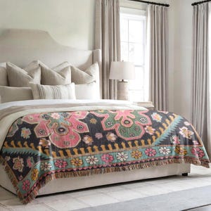 Cotton Throw Blanket, Vintage Rug Cover, Turkish Style Quilt, Floral Boho Spread, Cozy Couch Cover, Soft Sofa Layer, Bedroom Accent
