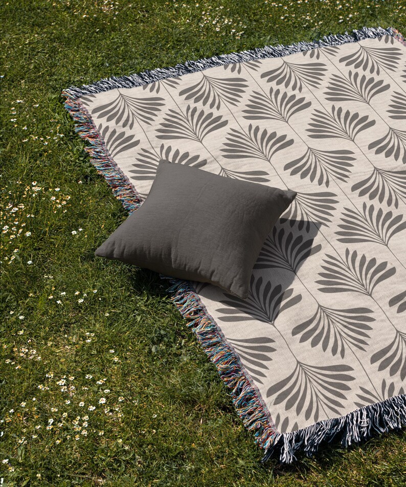 Modern Home Decor Throw Blanket Set: Scandinavian Minimalist Style, Durable Cotton Weave (Multiple Sizes, Accent Pillows Included)