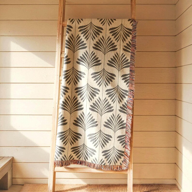 Modern Home Decor Throw Blanket Set: Scandinavian Minimalist Style, Durable Cotton Weave (Multiple Sizes, Accent Pillows Included)