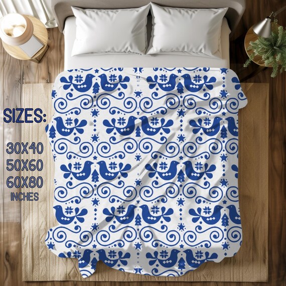 Velveteen Plush Blanket With Scandinavian Blue Bird Design Cozy