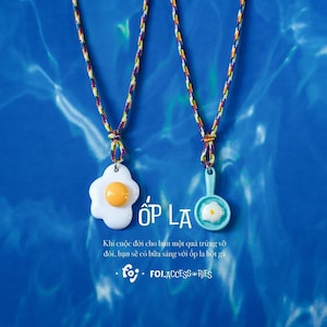 Fried Egg Pendant, Egg frying pan necklace, Dainty Fried Egg Necklace, Egg Necklace, Small Charm Necklace,egg pendant