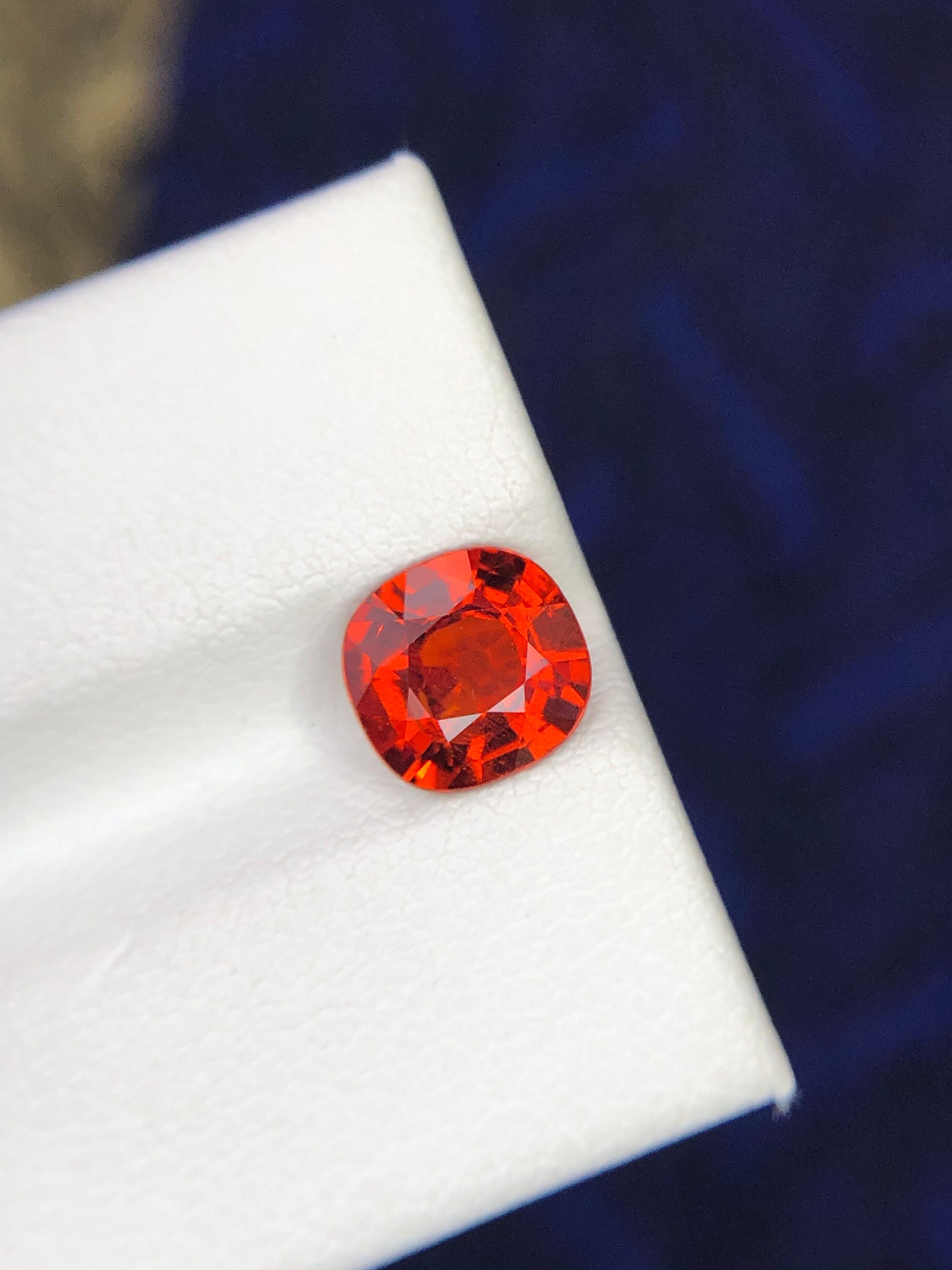 Orangey Red Garnet: 1.75 Carat SI Clarity Loose Gemstone - Etsy