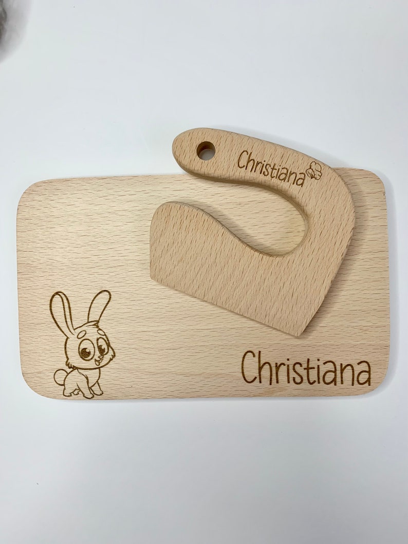 personalisiertes hölzernes sicheres Messer und Schneidebrettset, Geschenk für Kind, Montessori toy, Kleinkindgeschenk, Kinderutensilien Bild 4