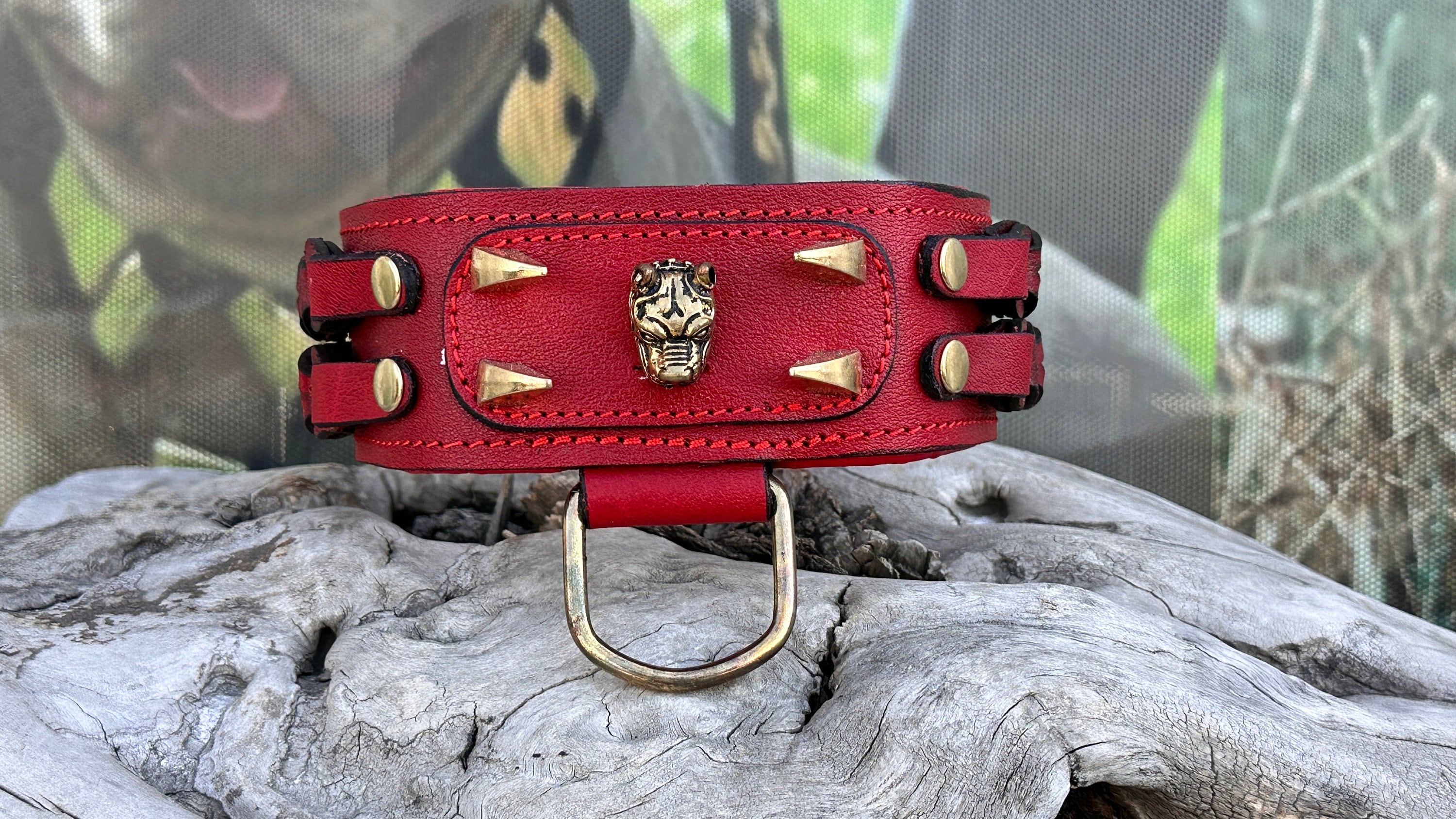 ハンドメイド編み込みレザー犬用首輪：アメリカン・ブリーロゴ、大型犬