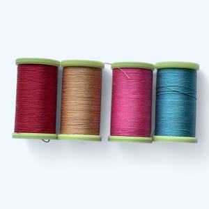Coats & Clark Hand Quilten Thread Lot von 4 verschiedenen Farben NOS