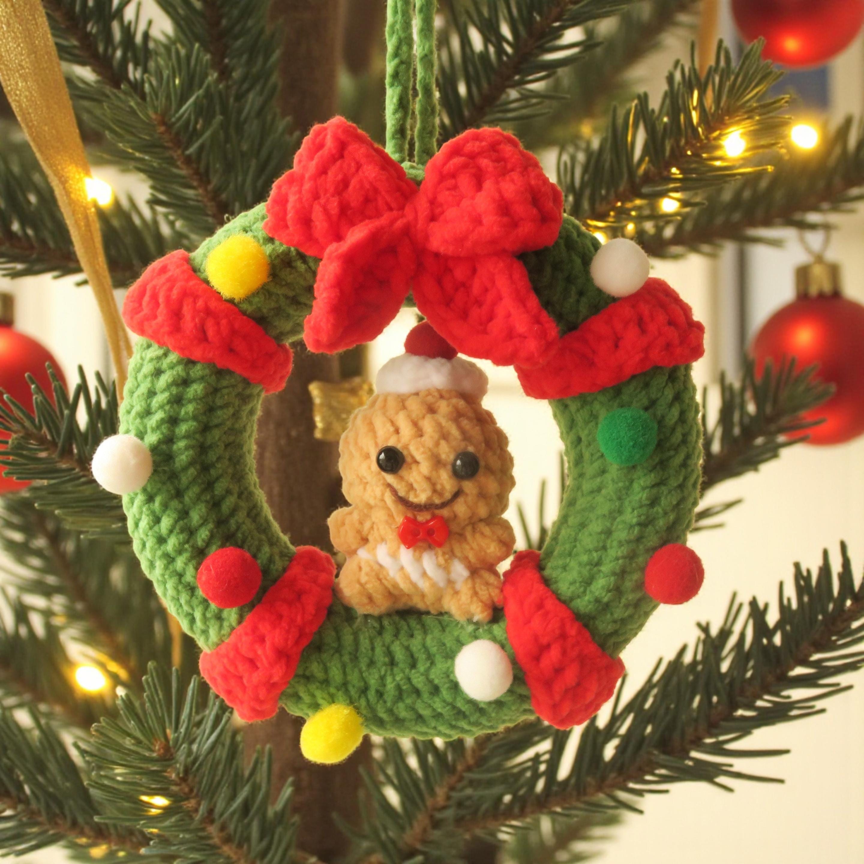 Gingerman Wreath Christmas Hanging Crochet Pattern, Christmas Car