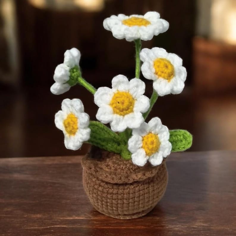Virkmönster med daisy-kruka, virkmönster med blommor och växter, mini-daisy-heminredning, amigurumi i PDF-format på engelska, kawaii plyschleksak med daisy-kruka bild 4