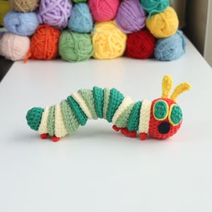 Very Hungry Caterpillar Crochet Pattern, Back To School DIY Pattern, ChildrenBooks Crochet, Easy Amigurumi, School Day Amigurumi