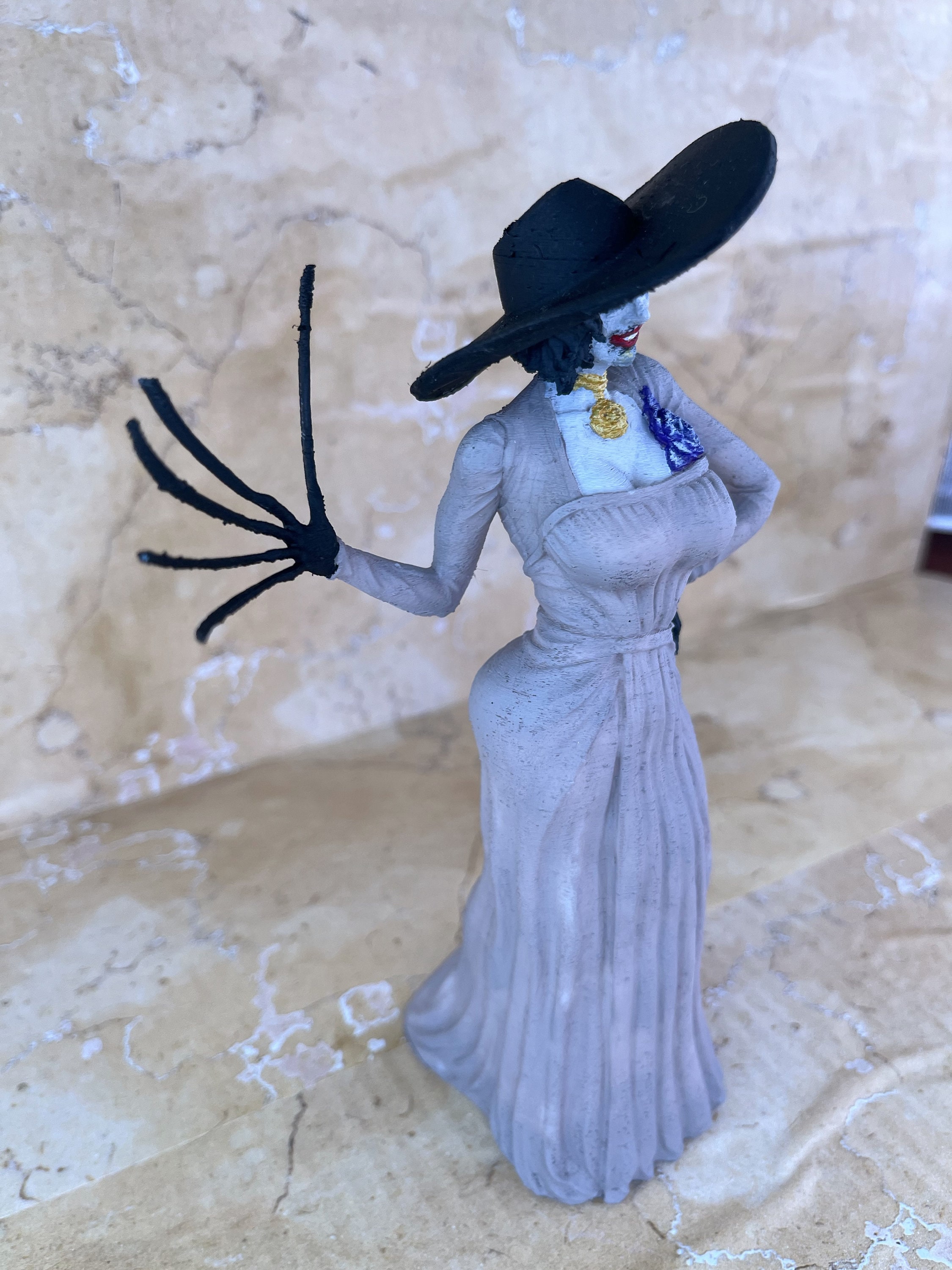 Lady Dimitrescu Statue, Lady Dimitrescu Figure, Lady Dimitrescu ...