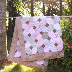 Fertige Quilt zum Verkauf, benutzerdefinierte Quilt, handgefertigte Quilt, CUSTOM jede Größe und Farbe, um einen einzigartigen Quilt zu machen, One Of A Kind Quilt.