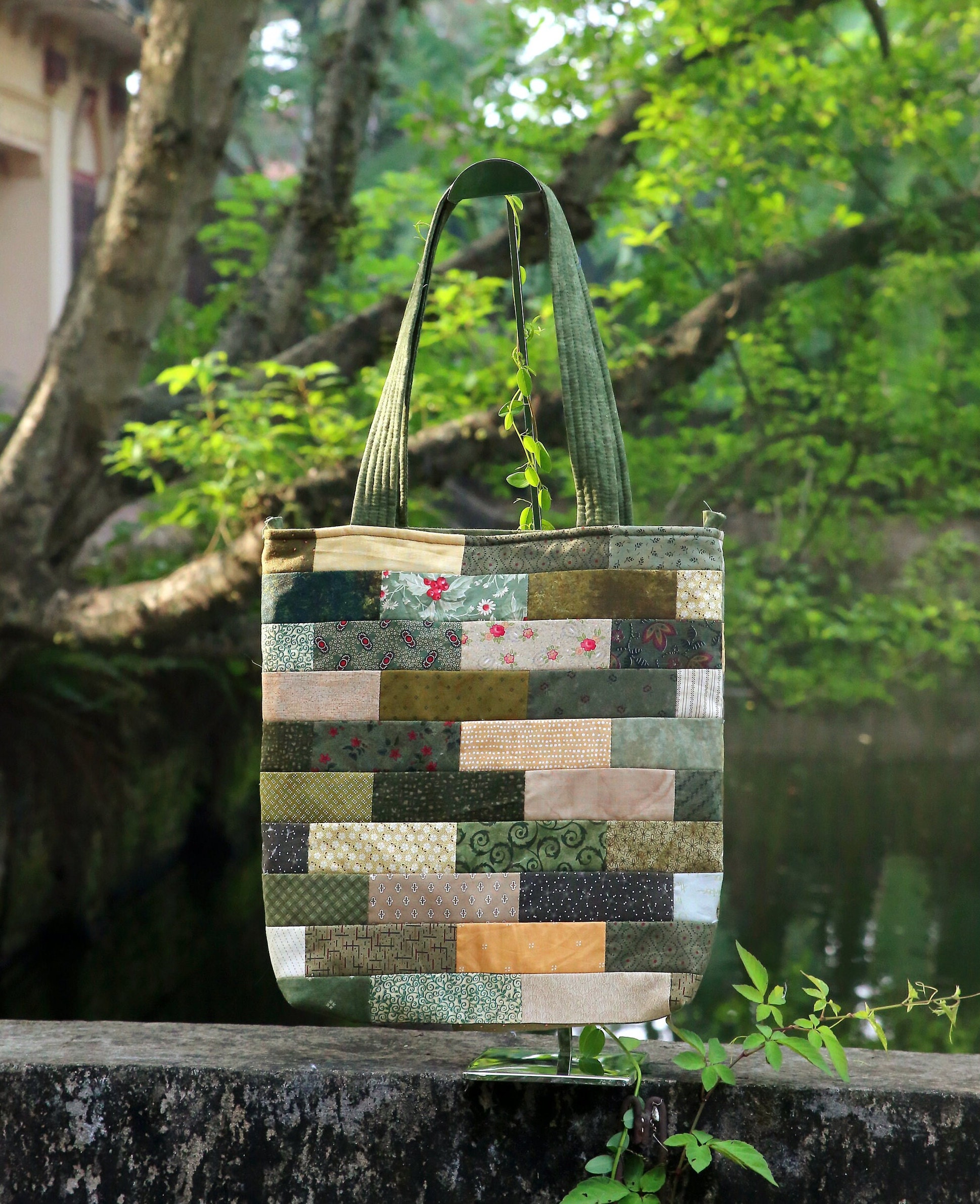 Women Quilted Bag Classy Shoulder Bags. main image 0