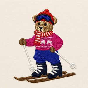 Peut inclure: Un écusson brodé représentant un ours en peluche brun équipé pour le ski. L'ours porte un bonnet rouge en tricot avec des lunettes bleues, une écharpe rayée rouge et blanche, un pull rose vif avec des motifs de rennes blancs, un pantalon bleu.