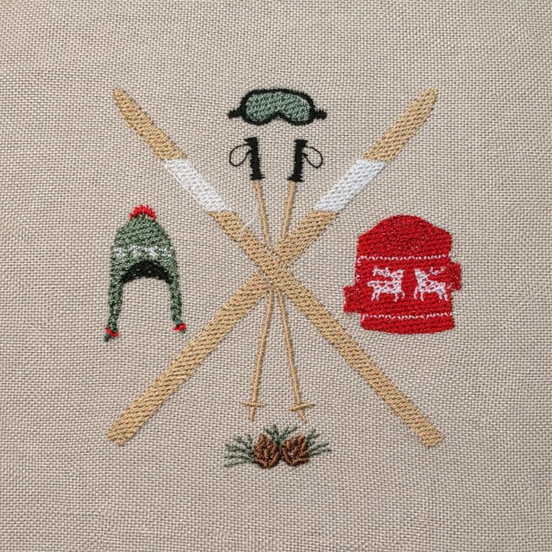 Crossed Skis, Vintage Winter Sports, 3 Sizes, Machine Embroidery