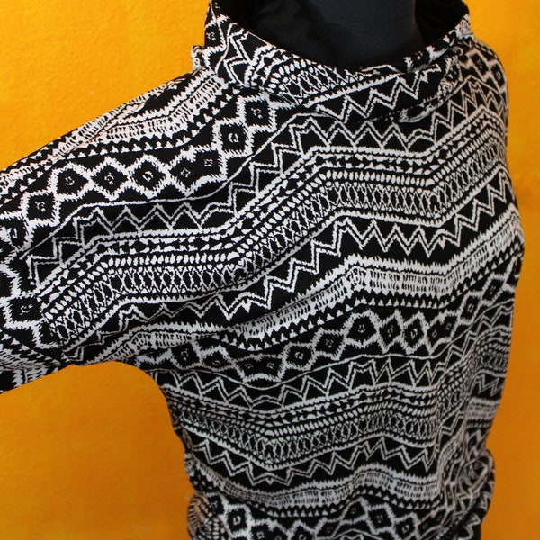 Hoody aztek print black and white oversize onesize