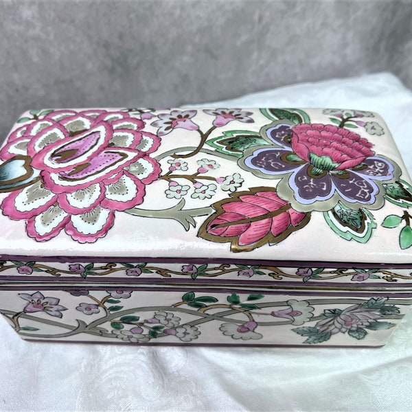 Vintage JC Penney Classic Traditions Hand Painted Asian Floral Inspired Chinoiserie Lidded Trinket Storage Box