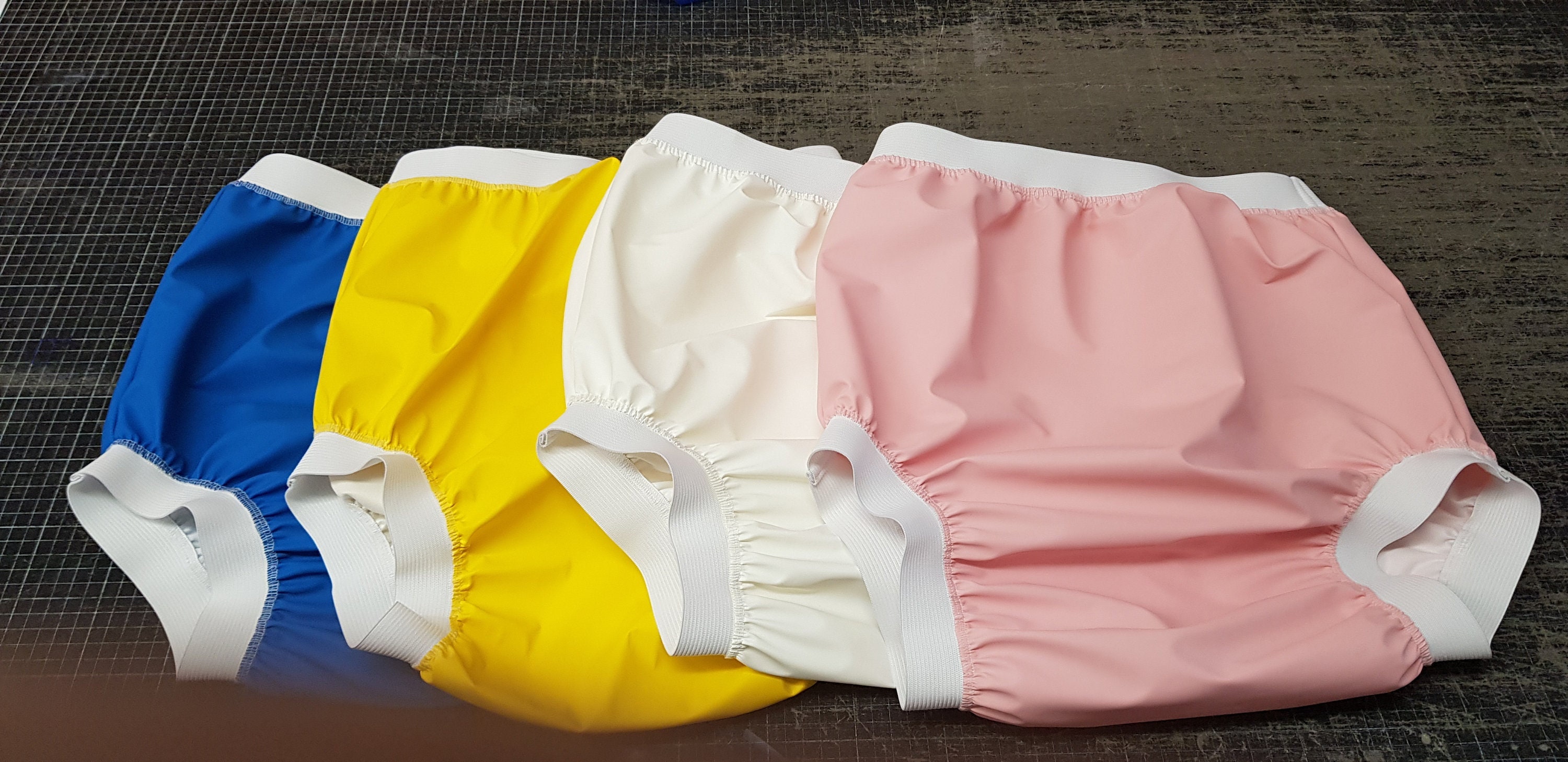 Latex Diaper with Buttons Front Loosely Smocking Rubber Bloomers