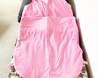Adult Baby Delia Strampelsack – sanft geborgen & weich umhüllt