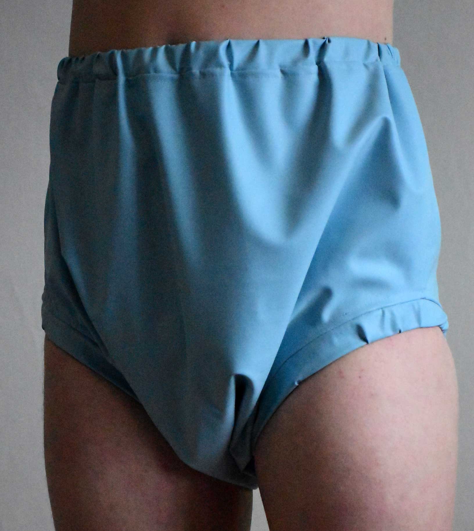 PVC rubber pants as slip-on pants for cloth nappies