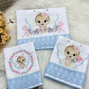 New Born Baby Girl Panty In Heart & Butterfly Printed Design