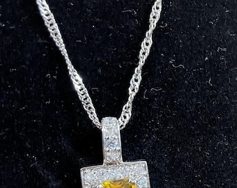 18" Splendid Square Cut YELLOW CITRINE PENDANT With C Z Accent Stones