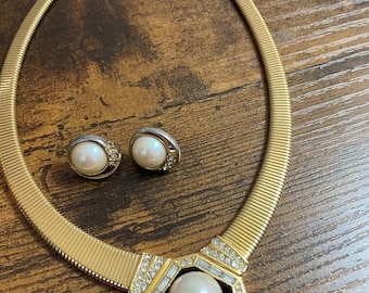 CHRISTIAN DIOR Gold Plated NECKLACE And Earrings, With Faux Pearls