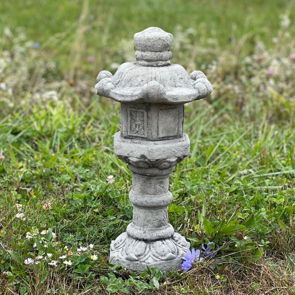 Oriental lantern statue Japanese pagoda Zen garden decor Asian garden ornament Buddhist Stone Lantern Yard Sculpture Japanese Garden statue