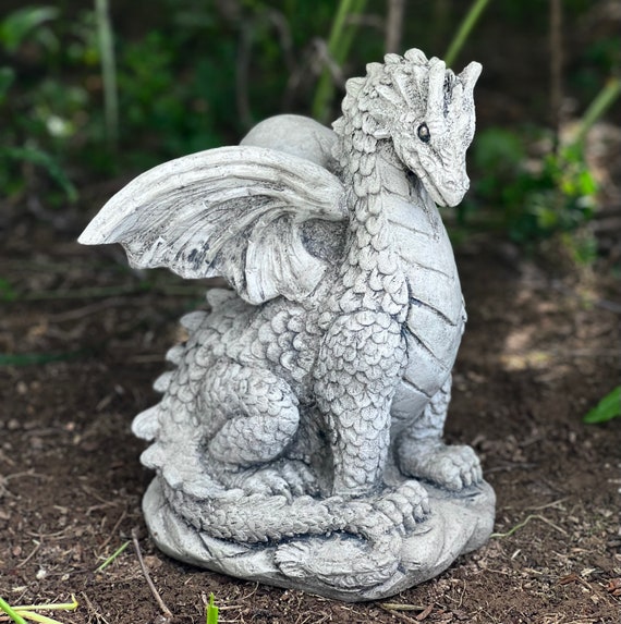 Statue Dragon Jardin Zen