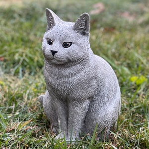 Grey cat statue Stone cat figurine Tabby cat Sculpture Outdoor Lawn Ornament Backyard decor Concrete Cat Memorial decoration Pet Statue image 6