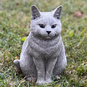 Grey cat statue Stone cat figurine Tabby cat Sculpture Outdoor Lawn Ornament Backyard decor Concrete Cat Memorial decoration Pet Statue image 5