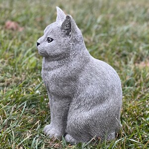 Grey cat statue Stone cat figurine Tabby cat Sculpture Outdoor Lawn Ornament Backyard decor Concrete Cat Memorial decoration Pet Statue image 4