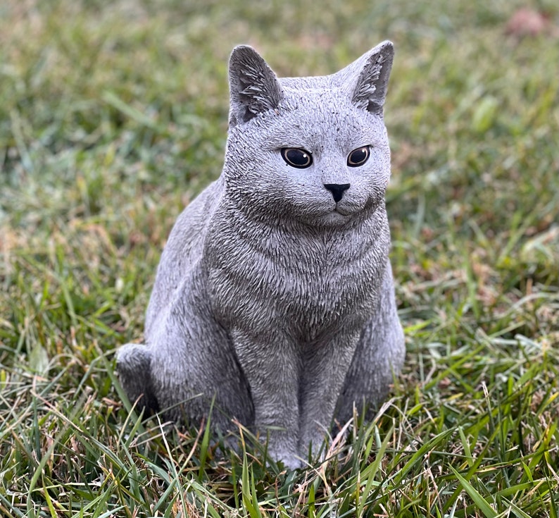 Grey cat statue Stone cat figurine Tabby cat Sculpture Outdoor Lawn Ornament Backyard decor Concrete Cat Memorial decoration Pet Statue image 7