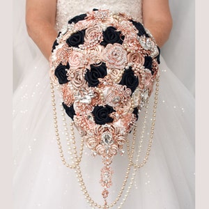 Brooch bouquet. Cascade bouquet.Black rose gold wedding flowers. Champagne artifitial flowers. Bridesmaids bouquets