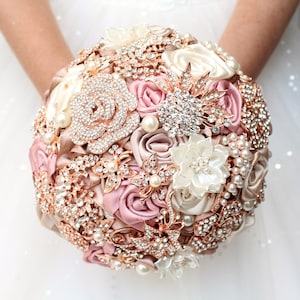 Quinceañera Blush pink brooch bouquet. Rose gold jeweled bouquet.