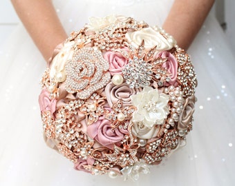 Quinceañera Blush pink brooch bouquet. Rose gold jeweled bouquet.