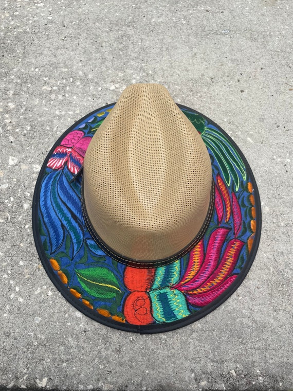Guatemalan Embroidered Hat (women display picture 3
