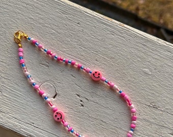 Preppy pink and blue beaded necklace with star fish pendant | handmade | summer jewelry | stretchy