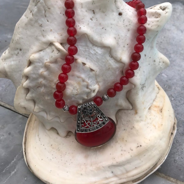 COLLIER CARNELIAN, Collier antique, Collier de tous les jours, Collier en cristal rouge, Collier pendentif en perles de cornaline authentiqu