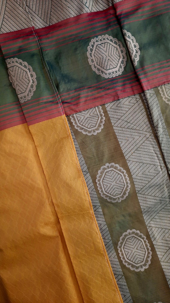 Vintage 100% silk saree in Mustard Yellow, Green … - image 2