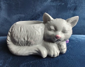 Cat candle holder