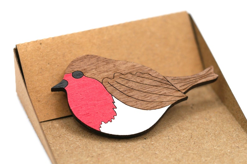 Robin brooch / Hand painted robin pin Large