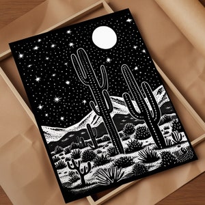 Mondschein Saguaro Kaktus Elegant Minimalistischer Wüsten Kunstdruck Hypnotisierende Darstellung des südwestlichen Charmes in auffallendem Schwarz und Weiß